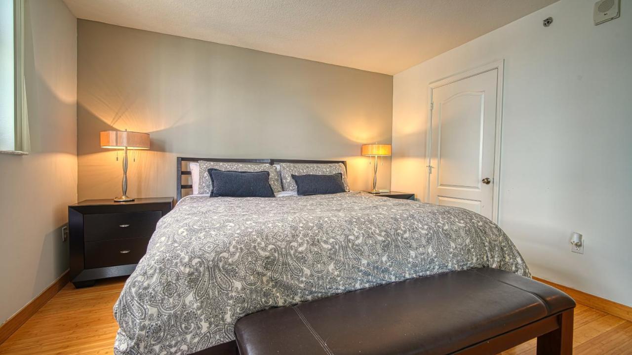 Beautiful Brickell 2br/2ba + Parking Appartement